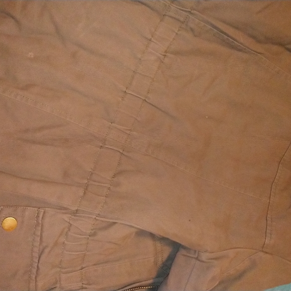 Girls Coats 🧥 - Picture 8 of 8